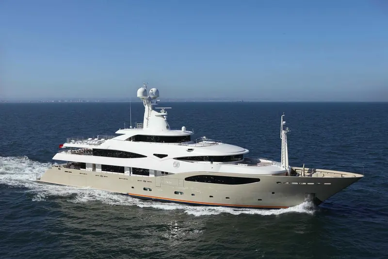 Darlings Danama underway, her champagne-coloured hull and tricolour boot stripe distinguishing her from CRN's usual white-hulled deliveries.