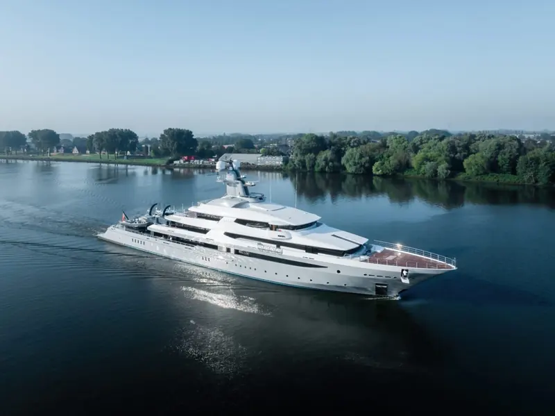A calmer stretch of river past open countryside on the delivery cruise out to open water.