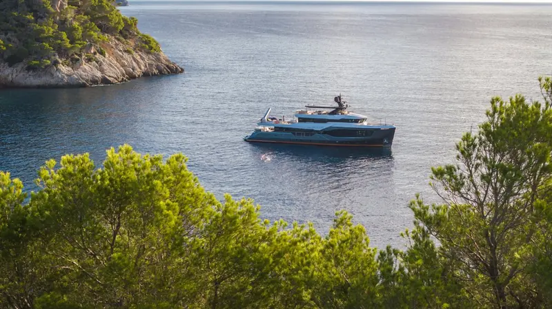 The 37XP at anchor, delivery set for 2027