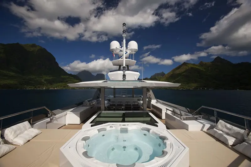 Big Fish's sundeck spa pool, one of the fold-out and glass-roofed spaces Boat International singled out when the boat won Showboats International's 2011 award.