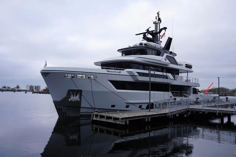 Maverick moored bow-on. Hydro Tec drew the hull, naval architecture and exterior; Cantiere delle Marche built and delivered her in 2024.