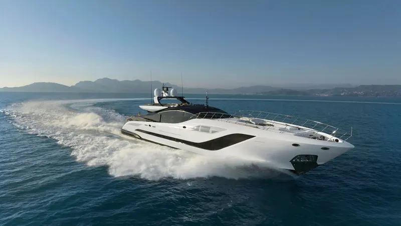 N1, the first Mangusta 165 REV Lobanov drew for Overmarine, underway off the French Riviera.