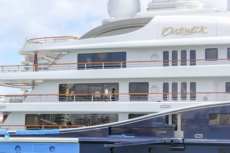 Gold script names Cakewalk across her superstructure at Port Everglades.