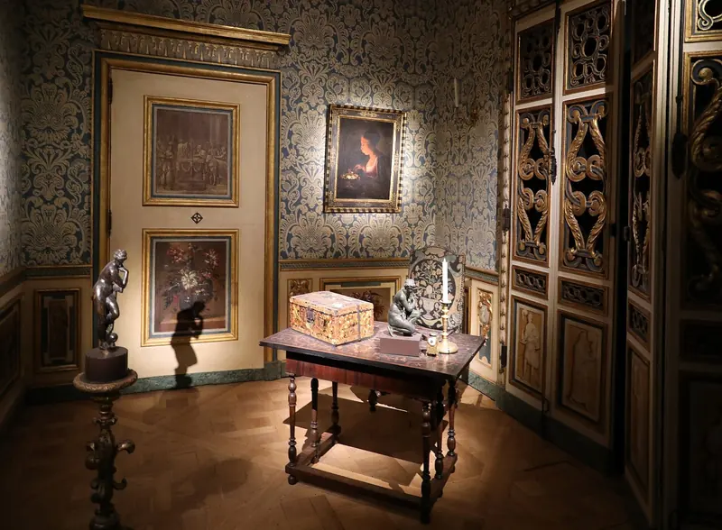 A period European studiolo reconstructed inside the Louvre Abu Dhabi on Saadiyat Island, the museum quarter a short drive from both marinas.