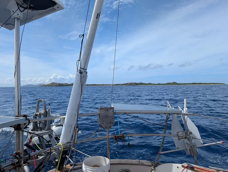 Underway between the Mamanuca islands, the standard cruising ground west of Nadi