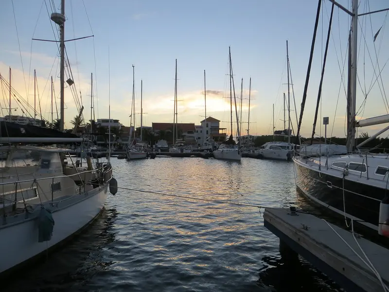 The lagoon in the calm before a hurricane in October 2014. Boats come here precisely for that kind of week.