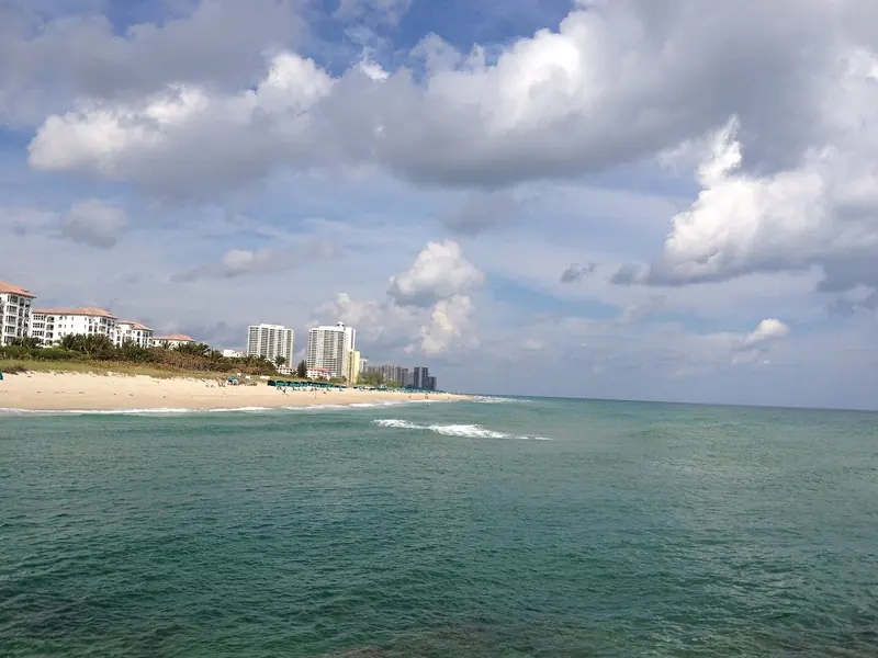 The Atlantic off West Palm Beach. The Gulf Stream runs close in here, which is what makes the passage north and south quick and the sea state awkward.