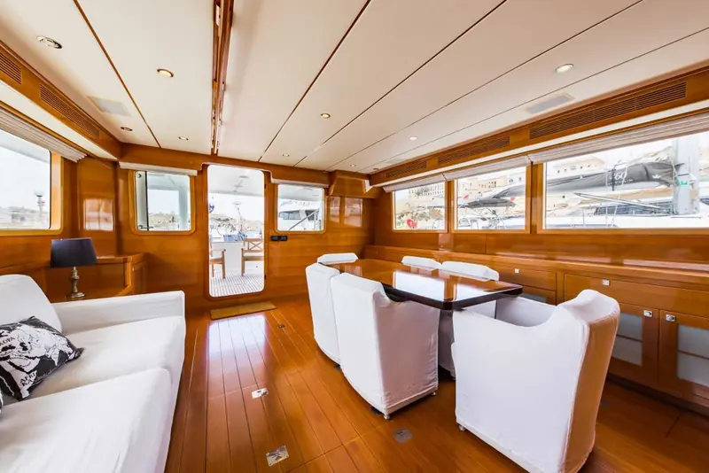Julia II's main salon, laid out for long-distance liveaboard cruising.