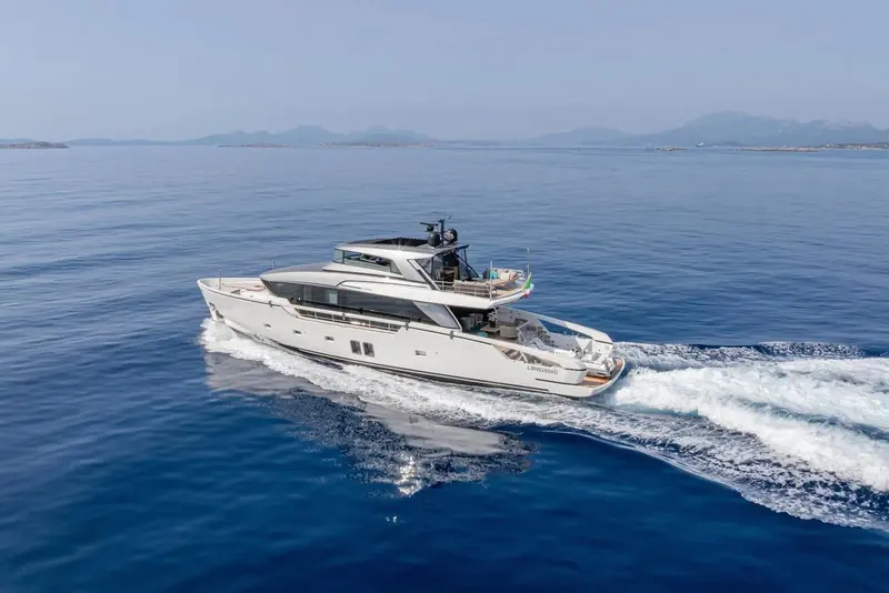 4Leon underway, the 2020 Custom Line Navetta 33 that sold through Northrop and Johnson on 21 August 2026 against a last asking price of EUR 10,390,000.