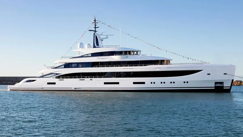 Dagger underway off Livorno shortly after launch, the B.Now 67M Oasis Deck hull she shares with sister ship Symmetry, launched three weeks earlier.