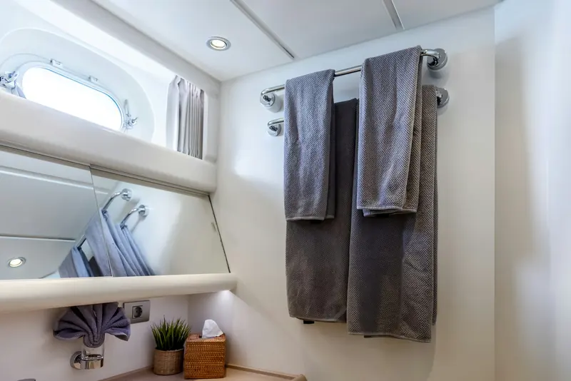 One of La Joie de Mer's bathrooms.