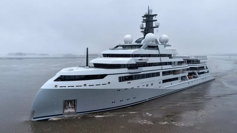 O3 makes way through a snow squall during sea trials, which began in late January 2026, more than seven years after her keel was first laid down as Project Icecap.