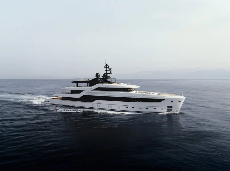 Underway off the French coast under her former name Almax, before Sanlorenzo delivered the hull in 2024 and her new owners renamed her Contigo.