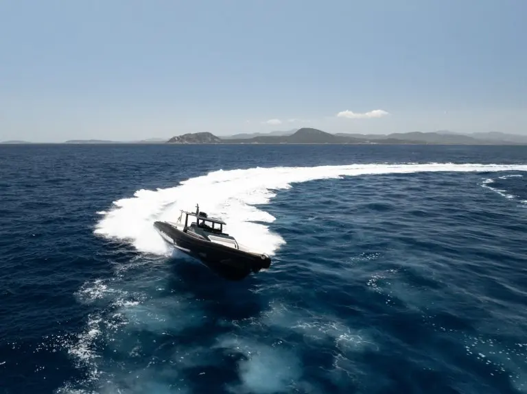The BS 200 bow-on, underway. Novamarine sold the first BS 260 to an Italian client ahead of any hull being cut.