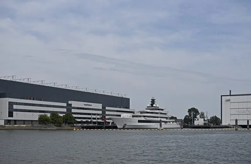 The Oceanco yard at Alblasserdam, with a finished hull lying against the fitting out quay.