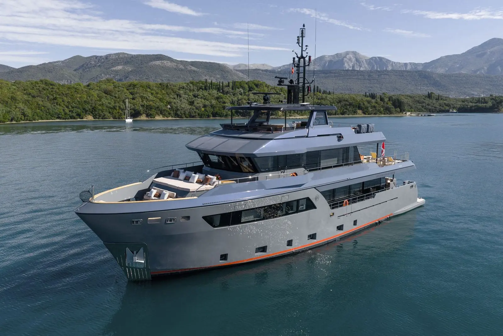 Darwin 102 - Cantiere delle Marche
