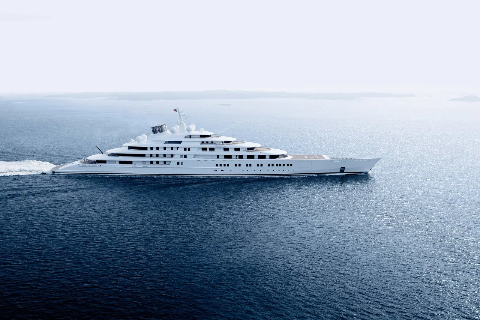 Azzam - Lurssen