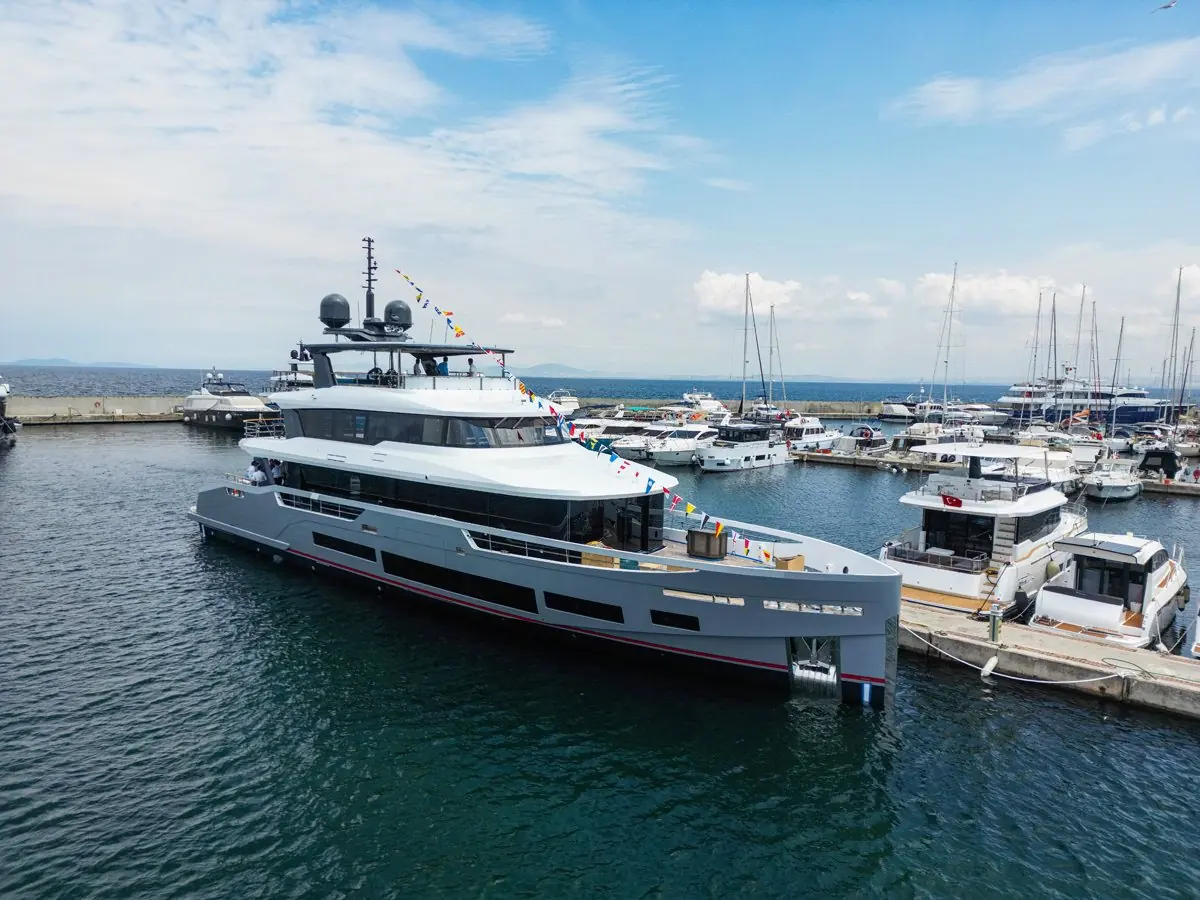 Sirena 118 - Sirena Yachts