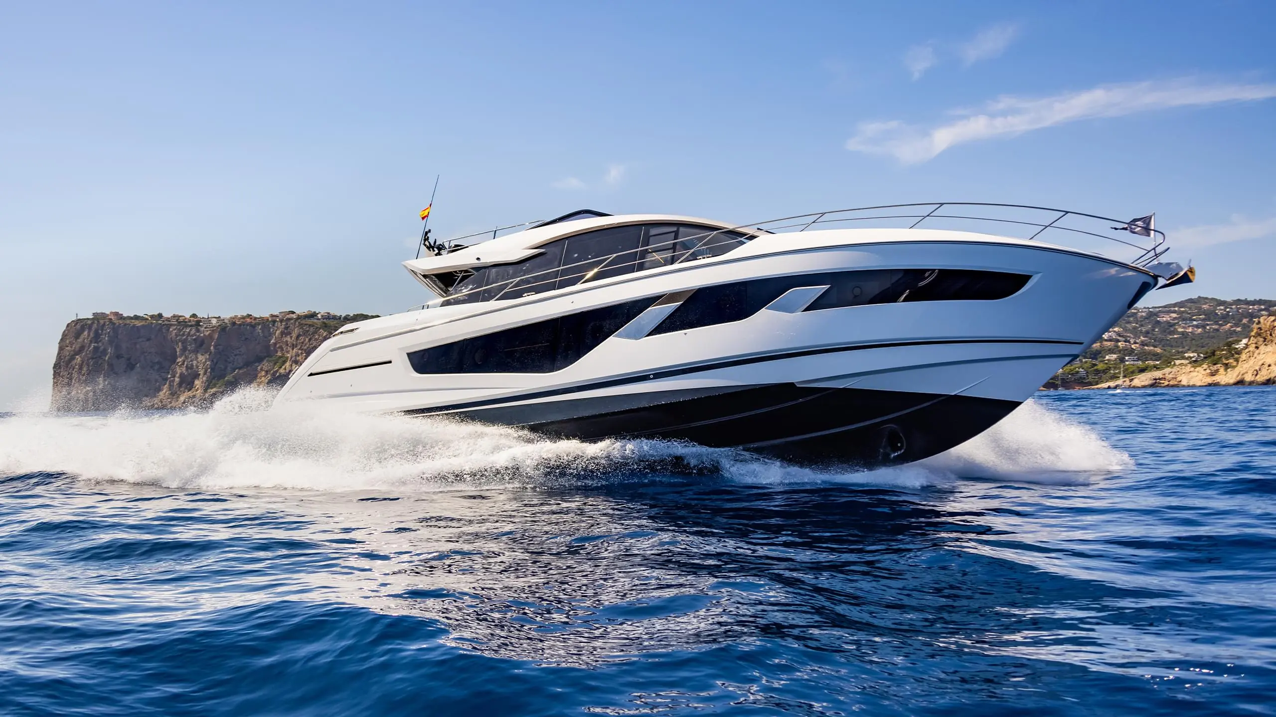 Sunseeker 65 Sport Yacht - Sunseeker