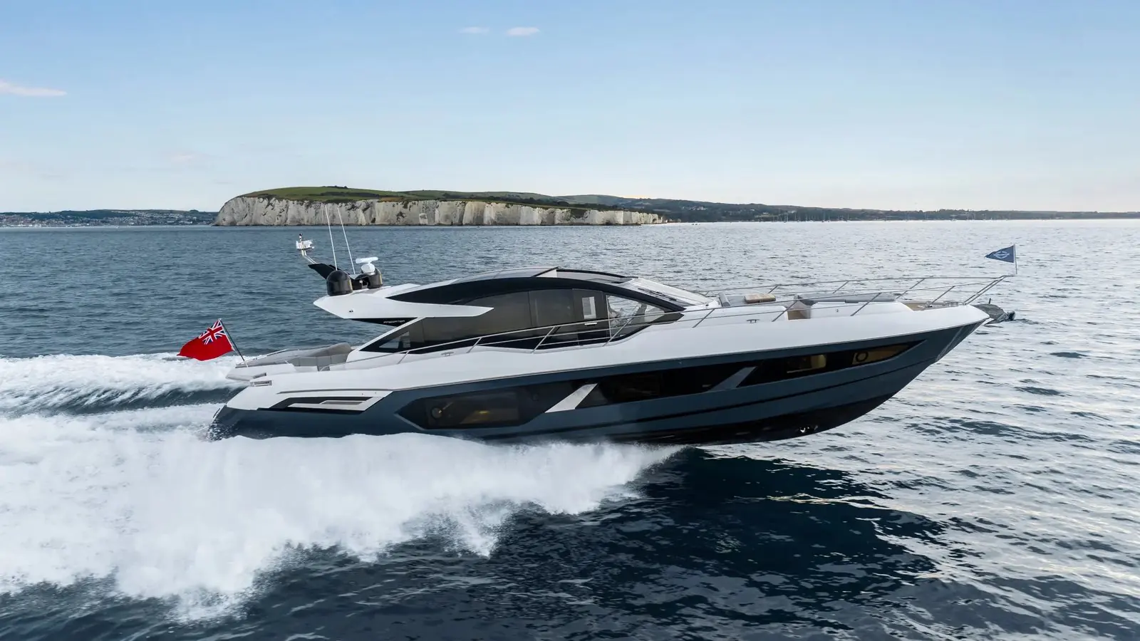 Sunseeker Predator 75 - Sunseeker